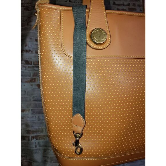 Dooney & Bourke Vintage, Leather, Bucket Purse - Excellent Condition! - Picture 6 of 12